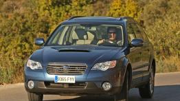 Subaru Legacy Outback 2008 - widok z przodu