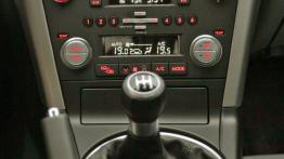 Subaru Legacy Outback 2008 - konsola środkowa