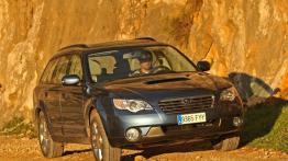 Subaru Legacy Outback 2008 - widok z przodu