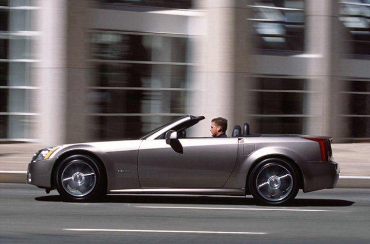Cadillac XLR 4.6 i V8 32V 325KM 239kW 2003-2009