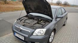 Toyota Avensis II Hatchback 2.4 VVT-i 163KM 120kW 2002-2009