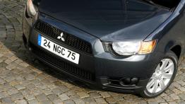 Mitsubishi Colt 2009 - widok z przodu