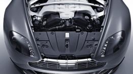 Aston Martin V12 Vantage 2009 - silnik