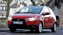 Mitsubishi Colt 2009 - widok z przodu