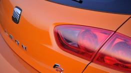 Seat Leon FR 2009 - prawy tylny reflektor - wyłączony