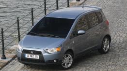 Mitsubishi Colt 2009 - lewy bok