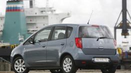 Mitsubishi Colt 2009 - lewy bok