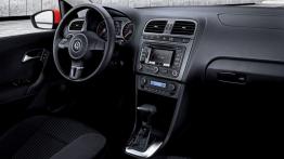 Volkswagen Polo 2009 - kokpit