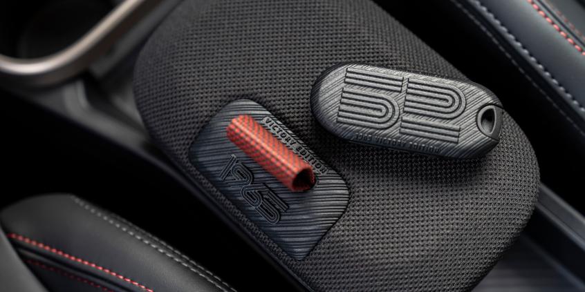 Historia napisana na nowo. MINI wskrzesza rajdowe barwy z 1965 roku w Victory Edition