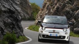 Abarth 500C - widok z przodu