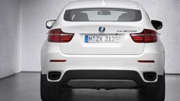BMW X6 M50d - tył - reflektory wyłączone