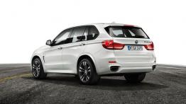 BMW X5 III (2014) M50d - tył - reflektory wyłączone