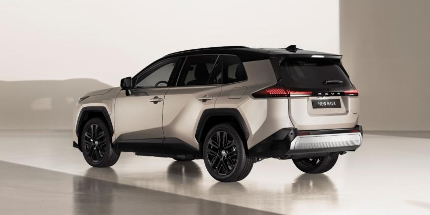 Toyota RAV4 Hybrid vs Honda CR-V e:HEV – japońscy giganci hybryd: multimedia i zawieszenie