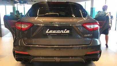 #maserati #levante #trofeo #v8 #ferrariengine #maseratipietrzak #suv #580hp