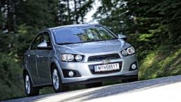 Chevrolet Aveo sedan 2011 - widok z przodu