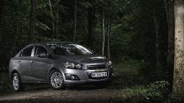 Chevrolet Aveo sedan 2011 - widok z przodu