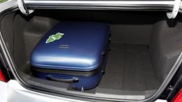 Chevrolet Aveo sedan 2011 - bagażnik, akcesoria