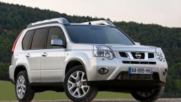 Nissan X-Trail 2011 - widok z przodu