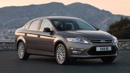 Ford Mondeo Hatchback 2011 - widok z przodu