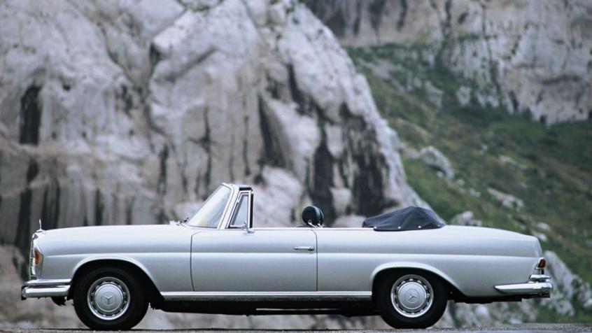 Mercedes W111