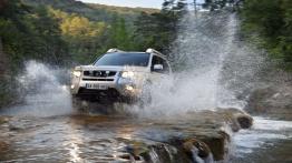Nissan X-Trail 2011 - widok z przodu