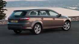 Ford Mondeo Kombi 2011 - widok z tyłu