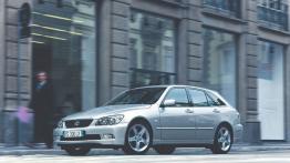 Lexus IS 2001 - lewy bok