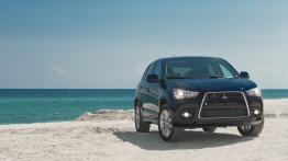 Mitsubishi Outlander Sport 2011 - widok z przodu