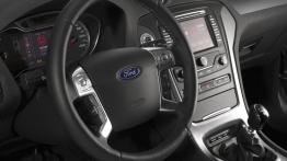 Ford Mondeo Kombi 2011 - kierownica