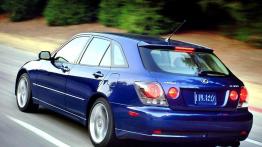 Lexus IS 2001 - widok z tyłu