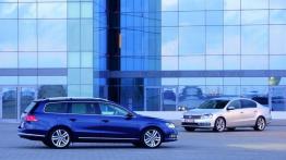 Volkswagen Passat B7 kombi (2011) - prawy bok