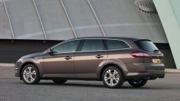 Ford Mondeo Kombi 2011 - lewy bok