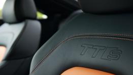 Audi TTS Coupe 2011 - inny element wnętrza z przodu