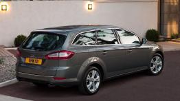Ford Mondeo Kombi 2011 - widok z tyłu