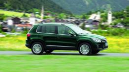 Volkswagen Tiguan 2011 - prawy bok