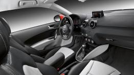Audi A1 - pełny panel przedni