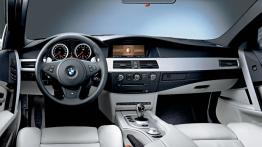 BMW M5 E61 - pełny panel przedni
