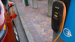 Chevrolet Volt 2011 - wlew paliwa