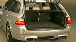 BMW M5 E61 - bagażnik