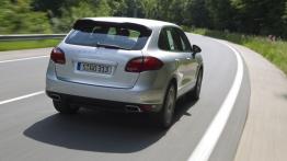 Porsche Cayenne III Diesel (2011) - widok z tyłu