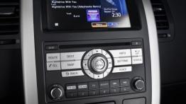 Nissan X-Trail 2011 - konsola środkowa