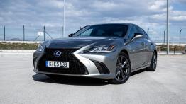 Lexus ES 300h - galeria redakcyjna (1) - widok z przodu