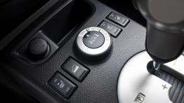 Nissan X-Trail 2011 - panel sterowania napędem 4x4