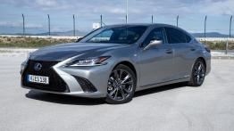 Lexus ES 300h - galeria redakcyjna (1) - widok z przodu