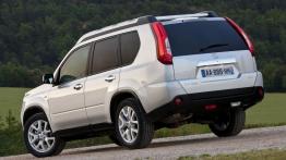 Nissan X-Trail 2011 - widok z tyłu