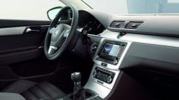 Volkswagen Passat B7 kombi (2011) - kokpit