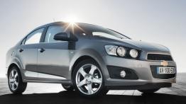 Chevrolet Aveo sedan 2011 - prawy bok