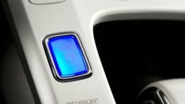 Chevrolet Volt 2011 - przycisk do uruchamiania silnika