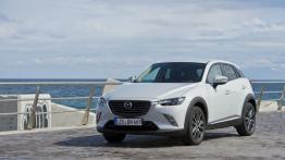 Mazda CX-3 SKYACTIV-G (2015) - widok z przodu