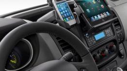 Renault Trafic III (2014) - uchwyt na tablet